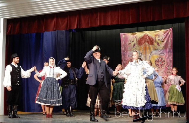 45 éves a Bihar Néptáncegyüttes 02